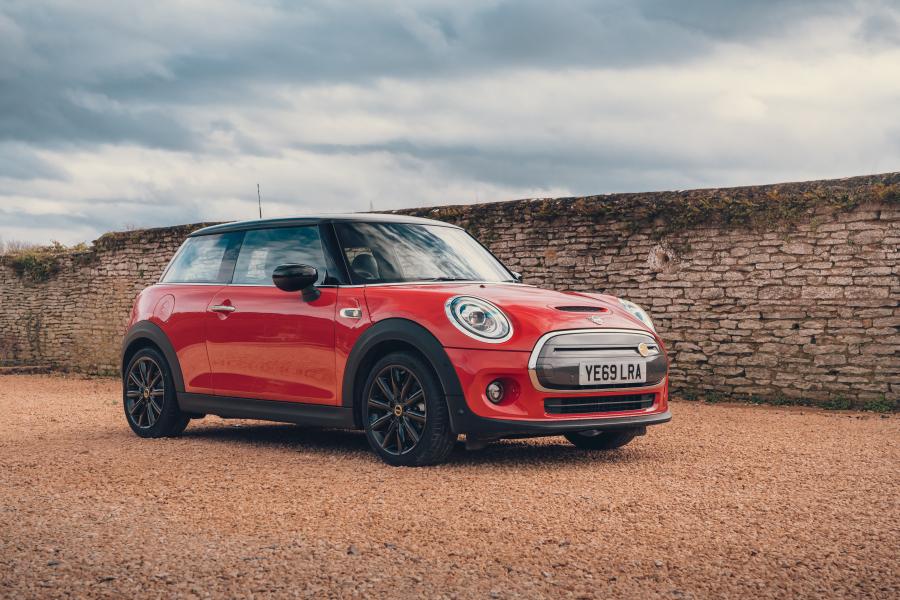  Mini Cooper SE Level 3 (F56) 2020 года  (UK) (фото 1 из 32)